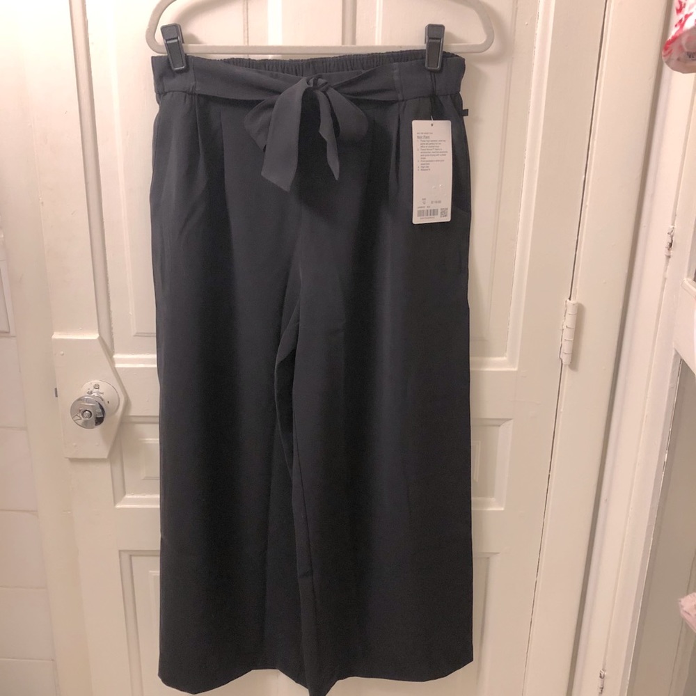 Lululemon Noir pant
